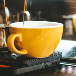 Bolehkah Minum Kopi Saat Sahur?