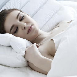 Bolehkah Tidur Telentang saat Hamil?