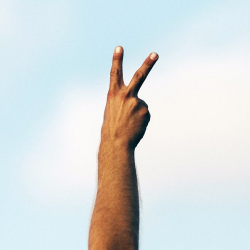 Cara Mendapatkan Kedamaian Hati dan Lebih Positif