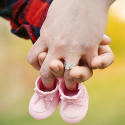 Membahagiakan Ibu Hamil? Mudah Kok, Dads!