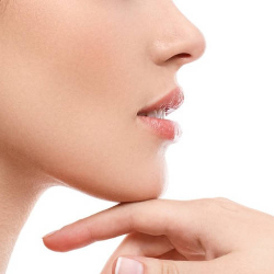 Ingin Tampil Cantik, Begini Cara Membentuk Dagu Indah