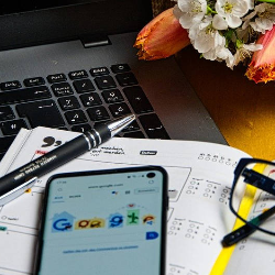 Terlalu Lama di Depan Komputer Selama WFH, Lakukan 7 Cara Menjaga Kesehatan Mata