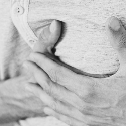 Ciri-ciri, Gejala, dan Penyebab Paru-Paru Basah