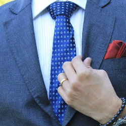 Jadi Idaman Wanita, Apa Ciri-ciri Pria Alfa?