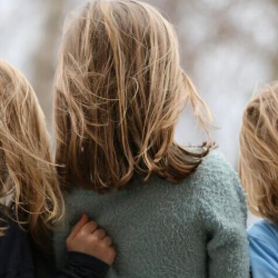 Mums, Perhatikan Ciri-ciri Sindrom Anak Tengah!