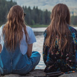 Ciri-ciri Teman Toxic yang Perlu Diwaspadai