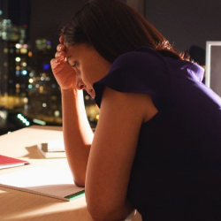 Apakah Kamu Kecanduan Bekerja? Awas Dampak Workaholic!