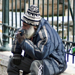 Inilah Target Utama Coronavirus: Pria, Usia Tua, dan Perokok