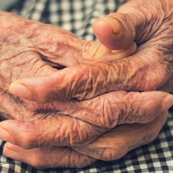 Depresi pada Lansia: Penyebab, Gejala, dan Pengobatannya