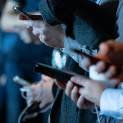 Stres Berat? Kemungkinan Kamu Butuh Detoks Digital!