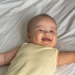 Di Usia Berapa ya, Lesung Pipi Bayi Kelihatan?