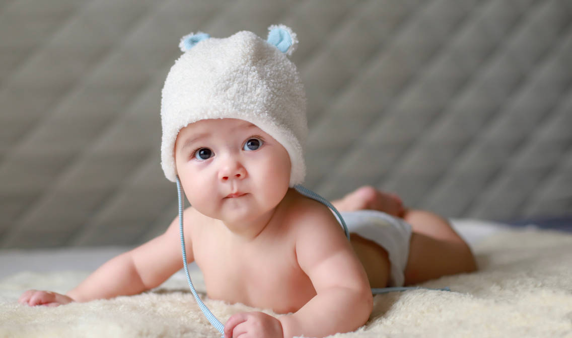 Tumbuh Kembang Bayi 4 Bulan​