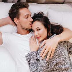 Fakta: Tak Perlu Bercinta Setiap Hari agar Cepat Hamil