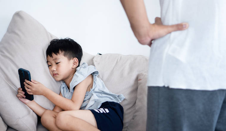 Tanda Orangtua Terlalu Memberikan Tekanan ke Anak 