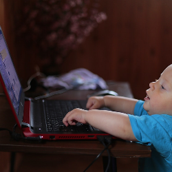 Gadget untuk si Kecil, Perlukah?