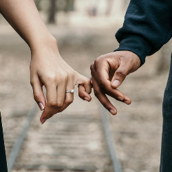 Selain Perselingkuhan, 9 Hal Ini Juga Bisa Merusak Hubunganmu!