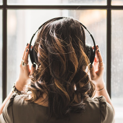 Mengenal Helen Keller dan Tokoh Penyandang Tuli Inspiratif Lainnya