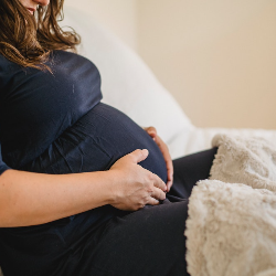 Waspada Hipotiroid dan Hipertiroid Selama Kehamilan!