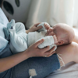 Viral Ibu Meninggal Usai Caesar 8 Kali, Ini Jarak Aman Hamil Lagi