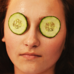 Ini 7 Manfaat Menggunakan Sheet Mask bagi Wanita