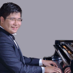 Jonathan Kuo, Pianis Klasik Muda Asal Indonesia yang Sukses karena Cinta Ibunya