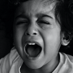 Jurus Ampuh untuk Mengobati Sakit Gigi pada Balita