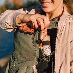 Kapan Bayi Dapat Digendong Menggunakan Baby Carrier?