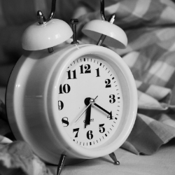 5 Kebiasaan yang Tidak Boleh Dilakukan di Pagi Hari