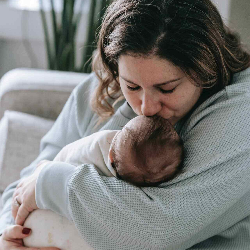 Kenapa Ya ASI Enggak Keluar Pasca Melahirkan?