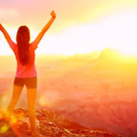 Kiat Berjemur di Matahari dengan Aman untuk Meningkatkan Imunitas