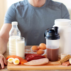 Makin Bertambah Usia, Perbanyak Protein dan Kurangi Kalori