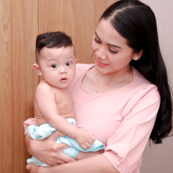 Merawat Kulit Bayi dan Anak, Perhatikan Pilihan Skincare ya Mums!