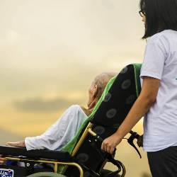 Mencari Perawat Homecare? Pakai Teknologi Lebih Mudah