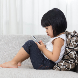 Parenting: Mengatasi Kecanduan Gadget pada Anak