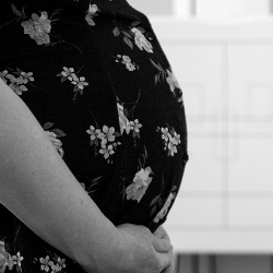 Mimisan Saat Hamil? Ini Penyebabnya, Mums!