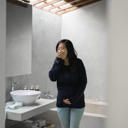 Mual dan Muntah di Malam Hari, Tandanya Hamil Anak Cewek?