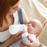 Mums, Waspadai 8 Tanda Bayi Keracunan ASI Basi