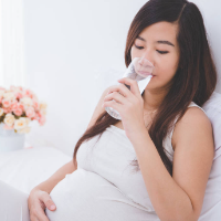 Musim Panas dan Dehidrasi Berpengaruh ke Jumlah Air Ketuban, Hati-hati Mums!