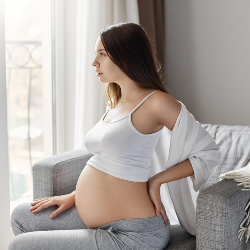 Mums, Begini Cara Mudah Atasi Nyeri Punggung Selama Hamil!