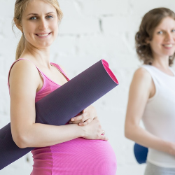 5 Olahraga yang Mempermudah Persalinan Normal