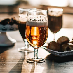 Penyuka Minuman Alkohol, Ini Panduan Batas Aman Minum Alkohol!