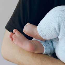 Panjang Lahir Bayi Menentukan Tingginya saat Dewasa? Ini Jawabannya