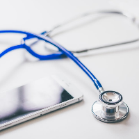 Pekerja Medis Tetap Bertugas di Kala Libur