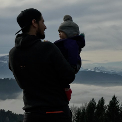 Apa yang Dikatakan Mereka tentang Pengalamannya Menjadi Single Dad?