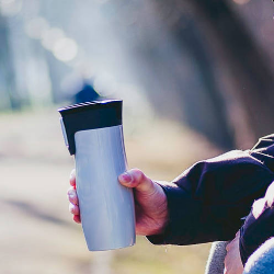 Lebih sulit Dibersihkan, Tumbler dapat Menjadi Sarang Bakteri!