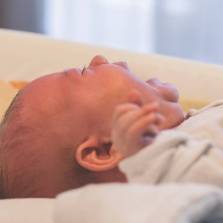 Penyebab Hepatitis Akut pada Anak Bukan Vaksinasi Covid-19!