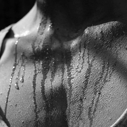 Keringat Bercampur Darah, Gangguan Apa Ini?