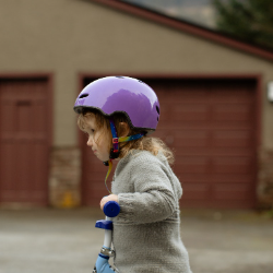 Penyebab Keringat Berlebih pada Balita