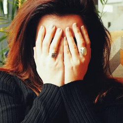 Penyebab Migrain saat Hamil