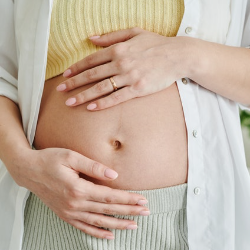 Merasa Ada Tekanan pada Vagina Selama Hamil? Ini Penyebabnya!